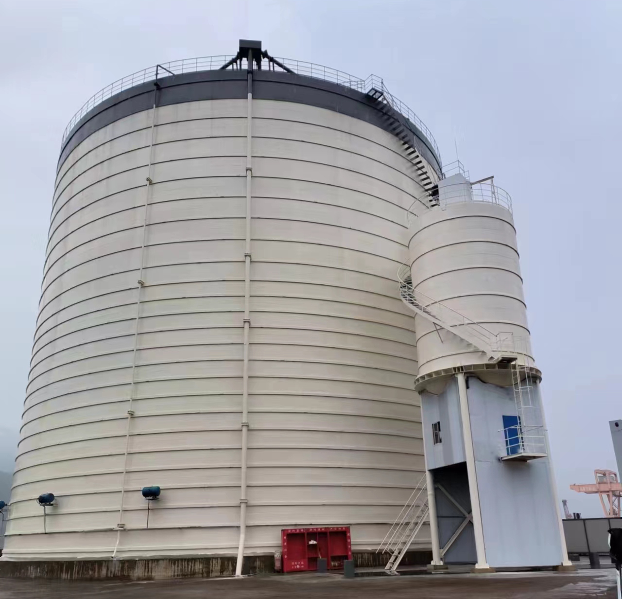 南吕镇10万吨水泥钢板库